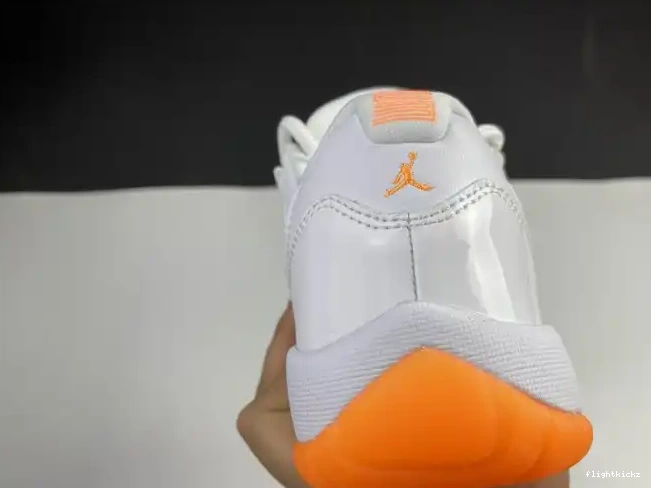 JORDAN AH7860-139 11 CITRUS LOW AIR RETRO BRIGHT 0524